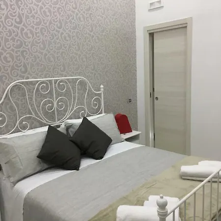 招待所 Il Cuore Di 那不勒斯